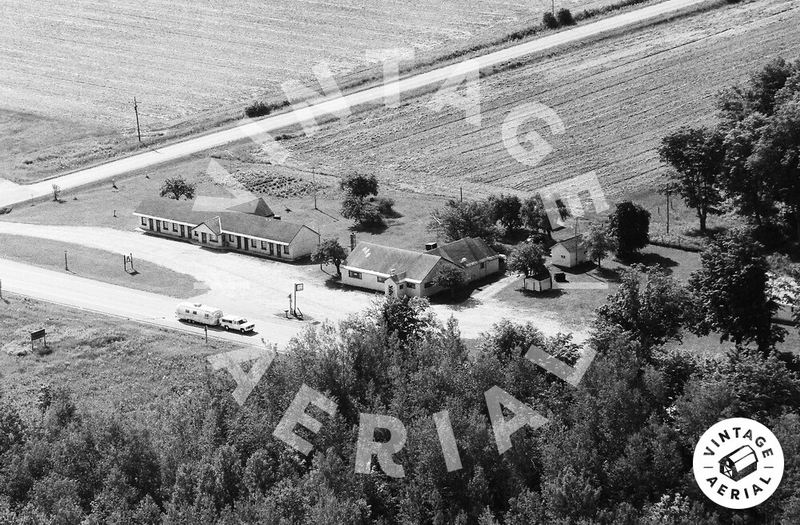 Airport Motel - 1992